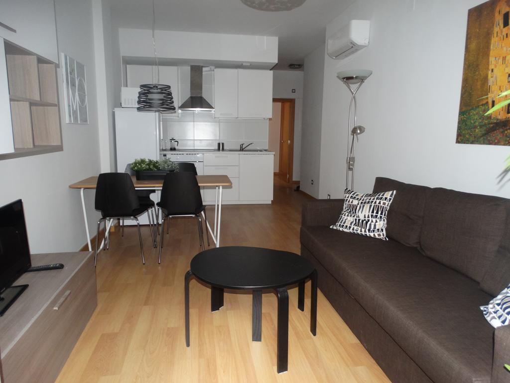 Malaga Apartamentos - Jinetes, 14 מראה חיצוני תמונה