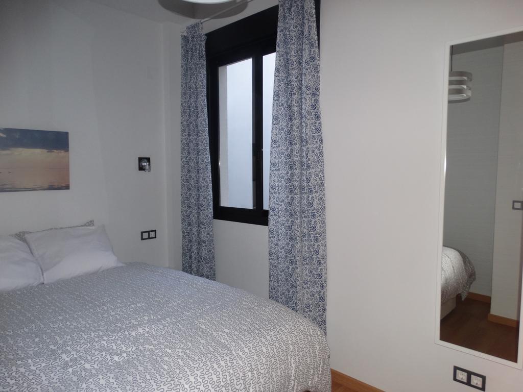 Malaga Apartamentos - Jinetes, 14 מראה חיצוני תמונה